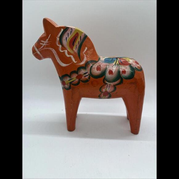 2 Olsson Dala Horse (No Label) Hand Carved Painted Wood Sweden 6” Tall - Picture 4 of 10